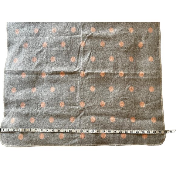 David Fussenegger Reversible Baby Blanket 30x26.5 Gray & Peach Polka Dot Flannel - Picture 6 of 9